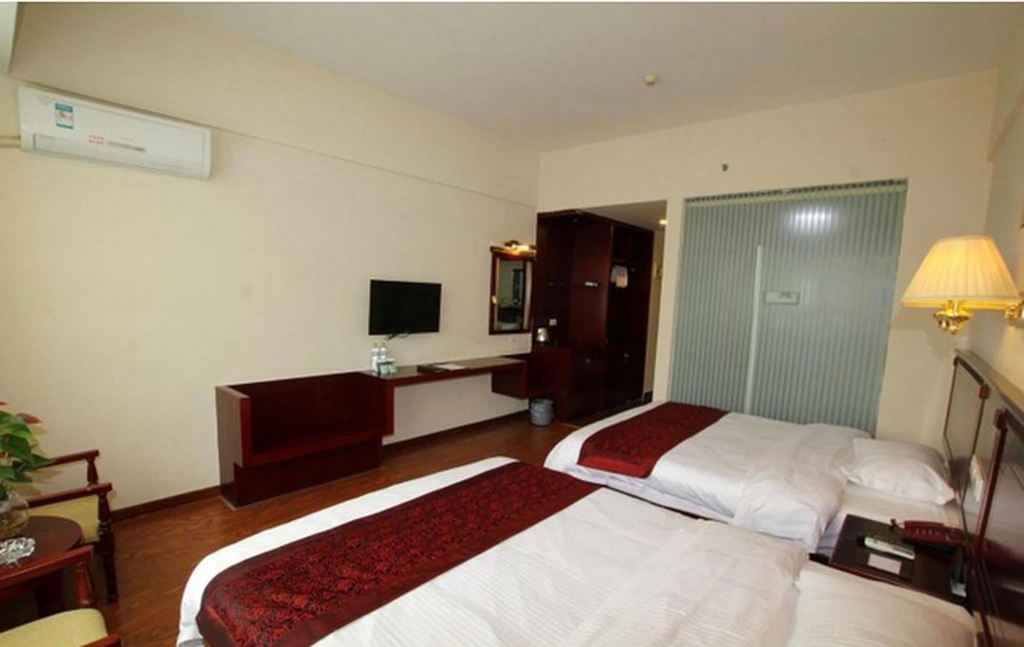 Greentree Inn Guangxi Guilin Lingui Jinshan Square Jinshui Road Express Hotel Buitenkant foto
